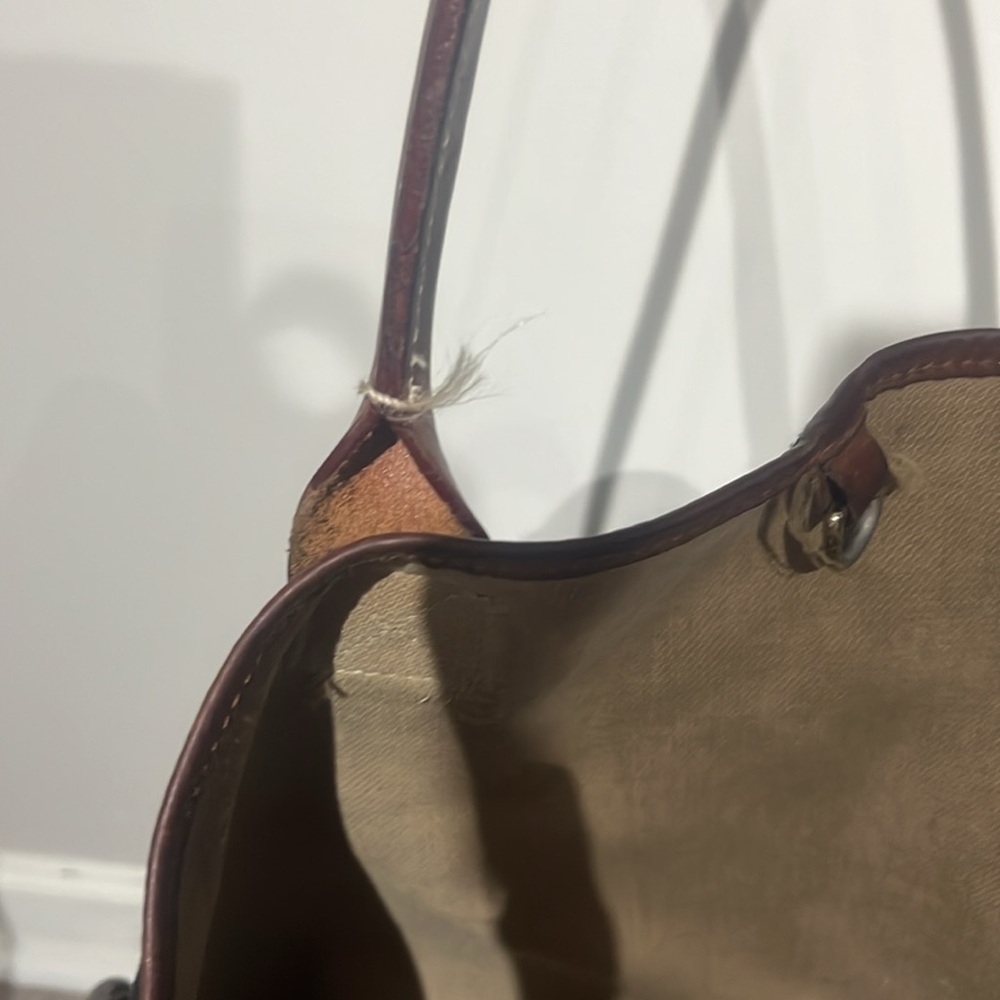 Dooney & Bourke Black Monogram Canvas tote
Large tote bag
Condition: used - Picture 5 of 9